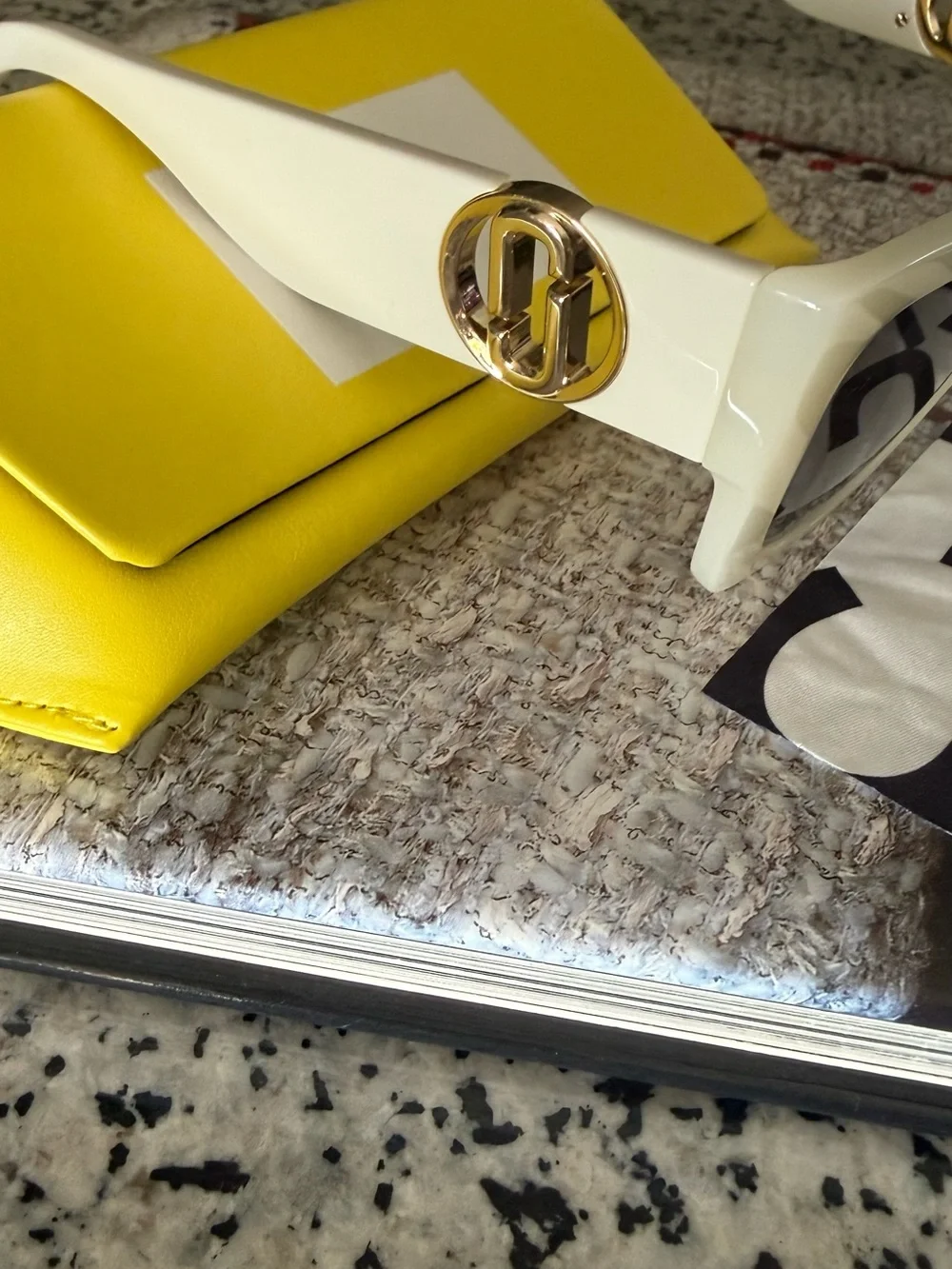 Marc Jacobs Bone White & Gold Oversized Sunglasses – New Without Tags